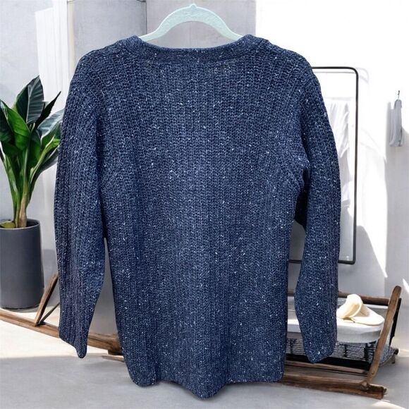 Women's DKNY Heathered Gray 100% Wool Sweater/Cardigan w/Pockets. EUC Petite - Picture 2 of 4